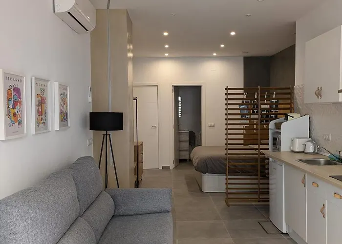 Estudio Capuchinos A Appartement